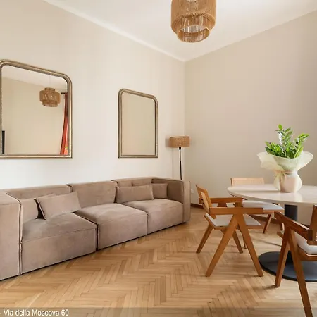 Apartment Brera In Moscova Mailand