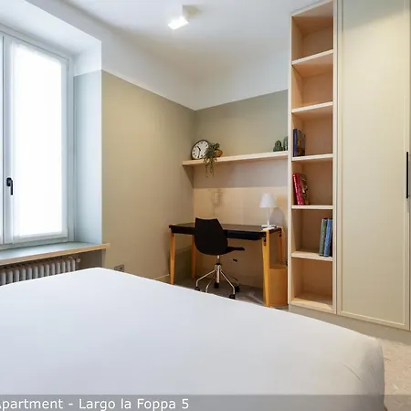 Apartment Brera In Moscova Milan
